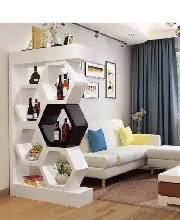 Living Room Painted Decor Screen - Image 4